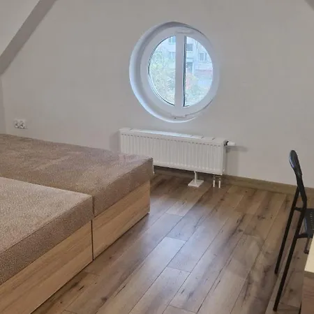 بيت شباب Psi Koszarowa